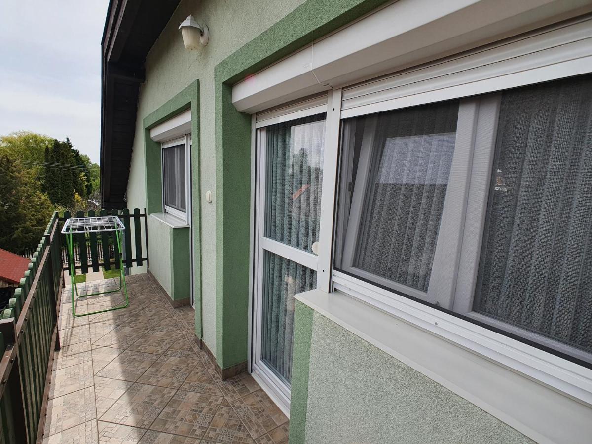פוניארצוושהג' Krisztian Apartmanhaz מראה חיצוני תמונה