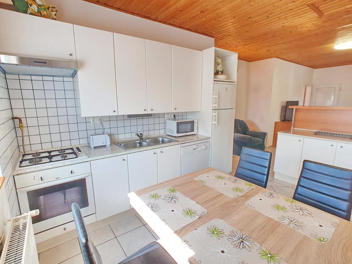 פוניארצוושהג' Krisztian Apartmanhaz מראה חיצוני תמונה